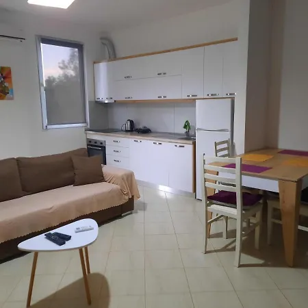 Antea 1-2 Apartment